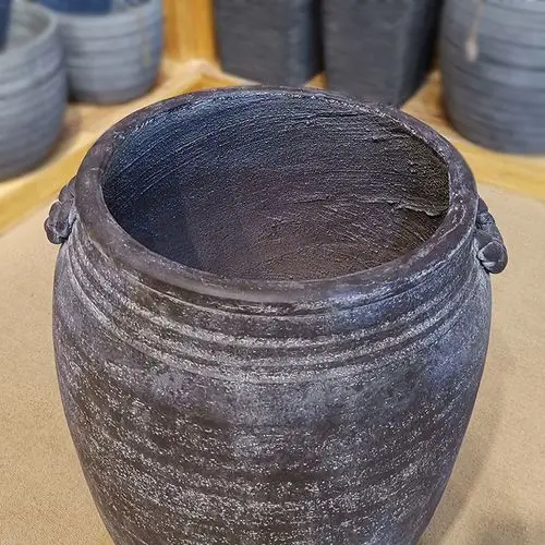 北欧双耳酒坛形状土黄水泥材质落地花盆户外组合酒店商场大型摆设