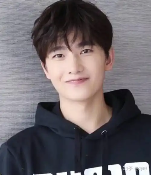 杨洋有哪些笑得特别干净好看的照片?