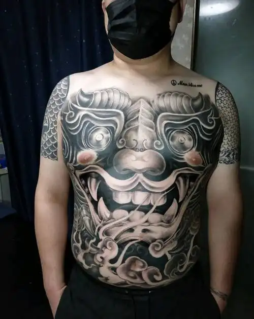 顾客欣赏马东锡纹身图片_胸部腹部新传统纹身图案