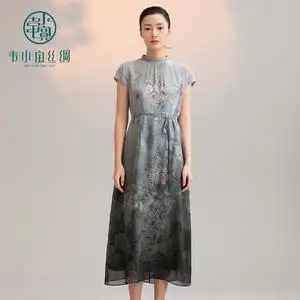 韦小宝丝绸香云纱连衣裙新款真丝改良旗袍杭州收腰桑蚕丝印花裙子