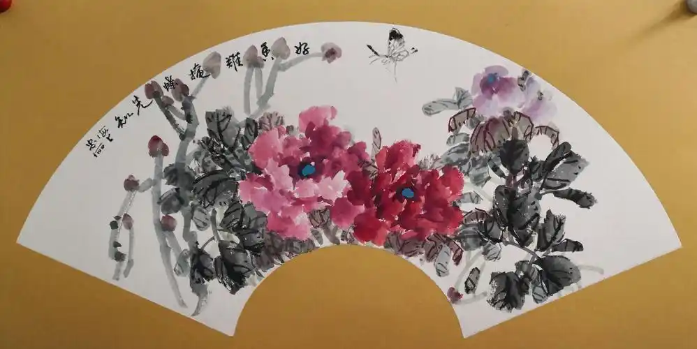于忠丽老师扇面牡丹花作品