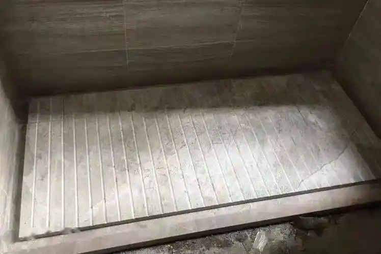 淋浴间大理石拉槽这么设计排水快20倍