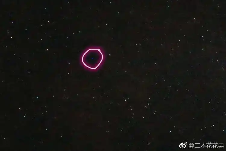 拍星空玩发现一颗蓝色的星星 正好拍了一点延时照片|星星|蓝色|星空_