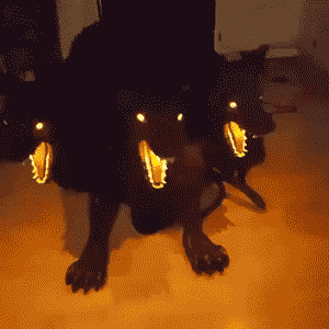 怪物喷火吓人gif动图_动态图_表情包下载_soogif