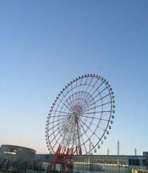 调色板城大摩天轮