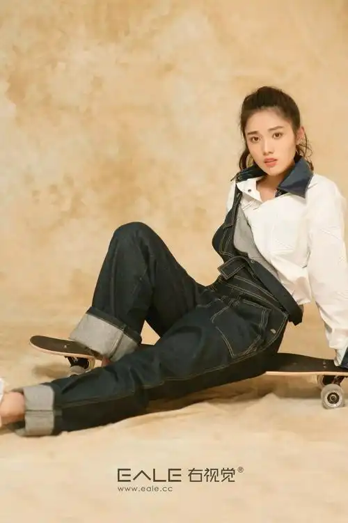 右视觉滑板女孩孙爽