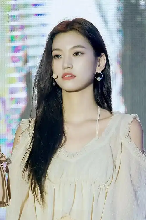 o.i女团已解散6年,11名成员如今发展如何?