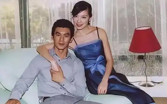 任天野和朱荔莘都是很专一的人,只要恋爱就是奔着结婚去的.