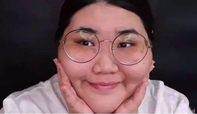 我好不好看关你p事啊