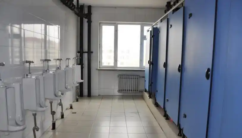 学校公共洗手间图片效果图