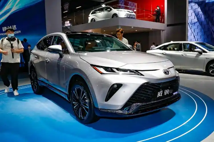 预售22万元起 广汽丰田威飒亮相 定位中型suv