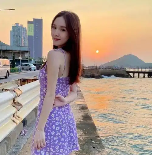 tvb女神小花邝洁楹不愿受限制,曝与圈外男友可能闪婚_腾讯新闻