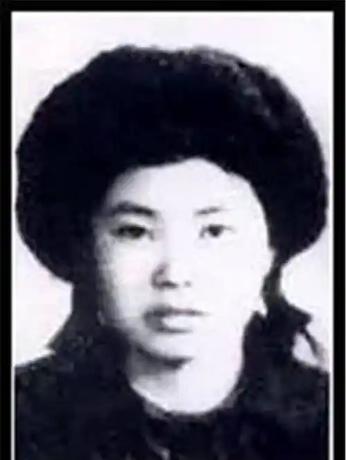 永远的知青-在北大荒牺牲的王晓勤_劳动_时候_火车