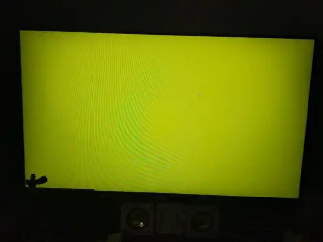 爽,看视频就不用说了,显示图像清晰 真色彩饱和绚丽,检测无坏点 漏光