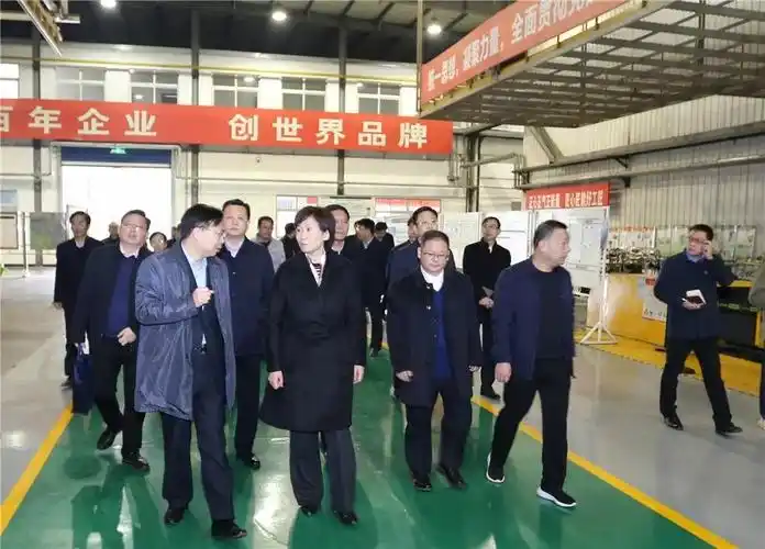 开封市委书记侯红到中联重科开封工业园调研