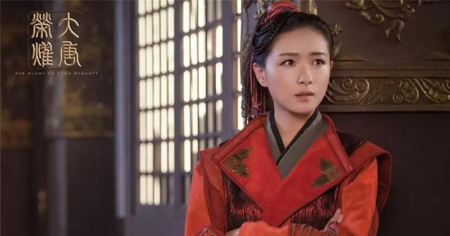 万茜《大唐荣耀》古装唯美高清剧照