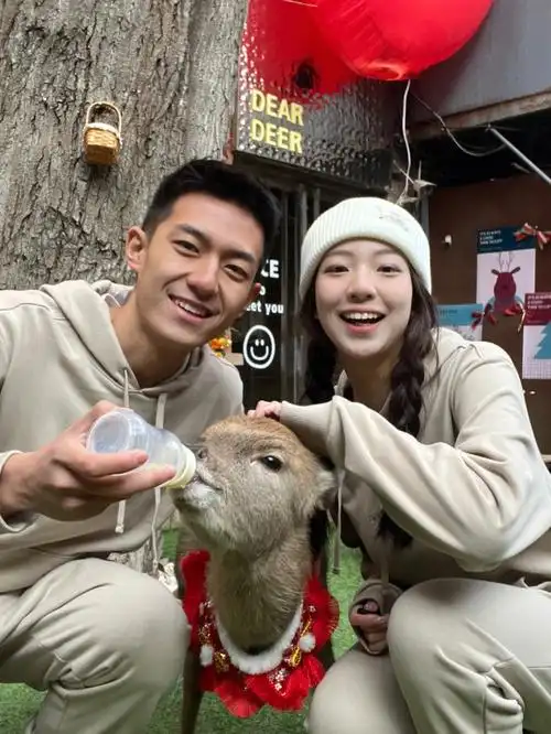 和男友一起撸小鹿斑比啦