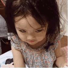 让人一秒变开心的表情包#超级可爱的小萝莉权律二,看完太太太太太太