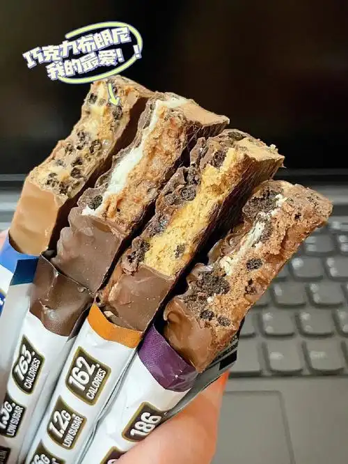 这么馋人的巧克力棒再不爱就不礼貌了