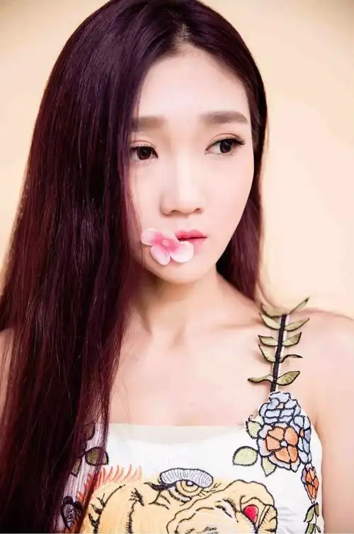 主播| 曾是五百强员工,变身now直播前十主播,少女感满满!