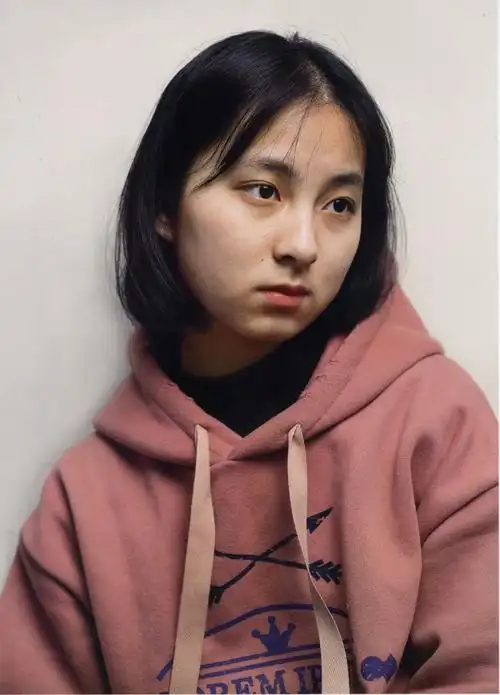 素描油画人物素材大眼睛女孩高清素颜头像照片