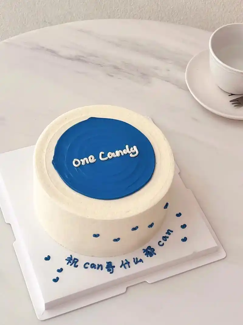 简约ins 蓝色系生日蛋糕