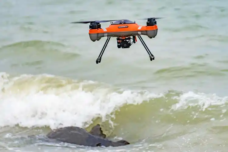 上天下海,还能拍摄水下,这恐怕只有斯威普防水无人机才能做到!