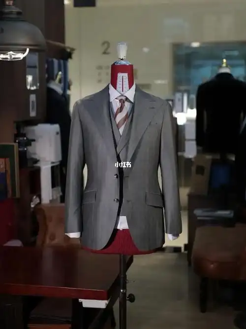 罗马式风格西装