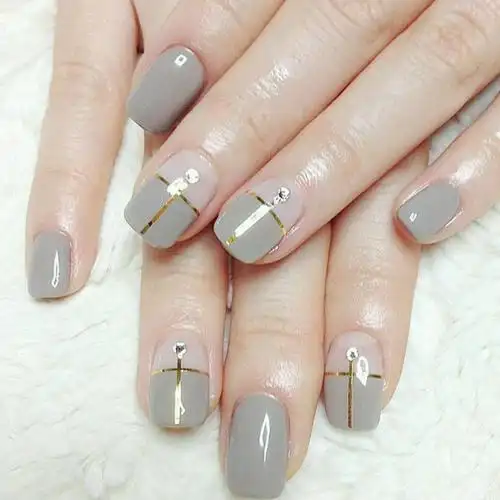 美甲- 春夏清凉显白平法式