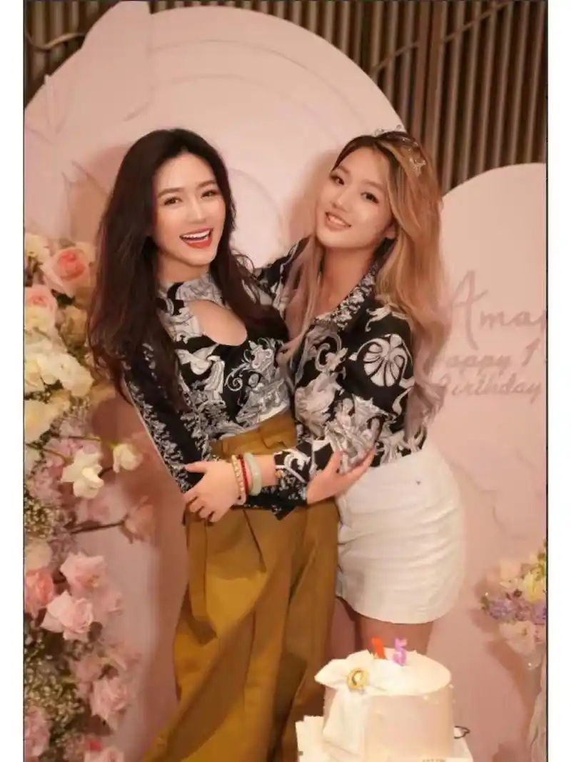 大连实德集团董事长徐明老婆田海蓉和女儿 大连实德集团董事长徐明