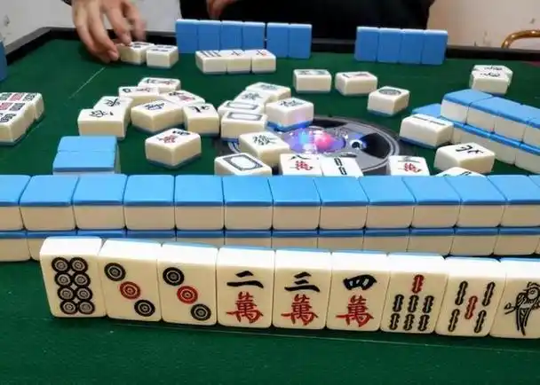 学会几招小技巧,以后打牌能经常赢