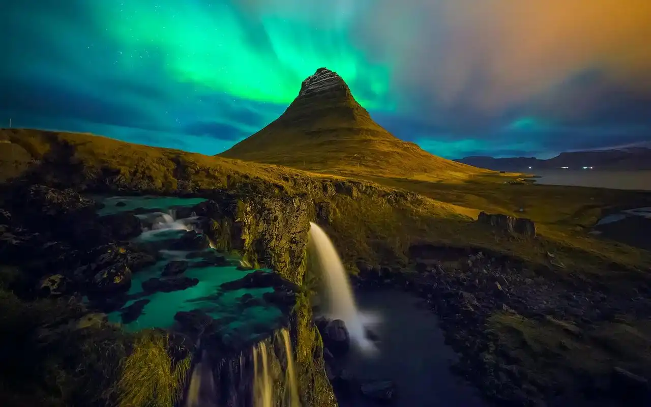 冰岛基尔丘山(草帽山)图片壁纸