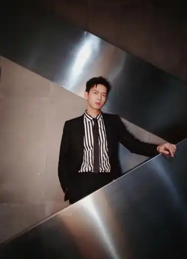 ins李现 - 高清图片,堆糖,美图壁纸兴趣社区