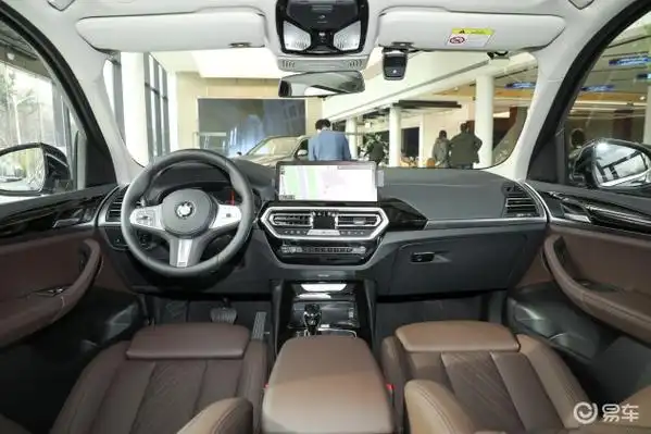 宝马x3方向盘-后排-发动机-易车