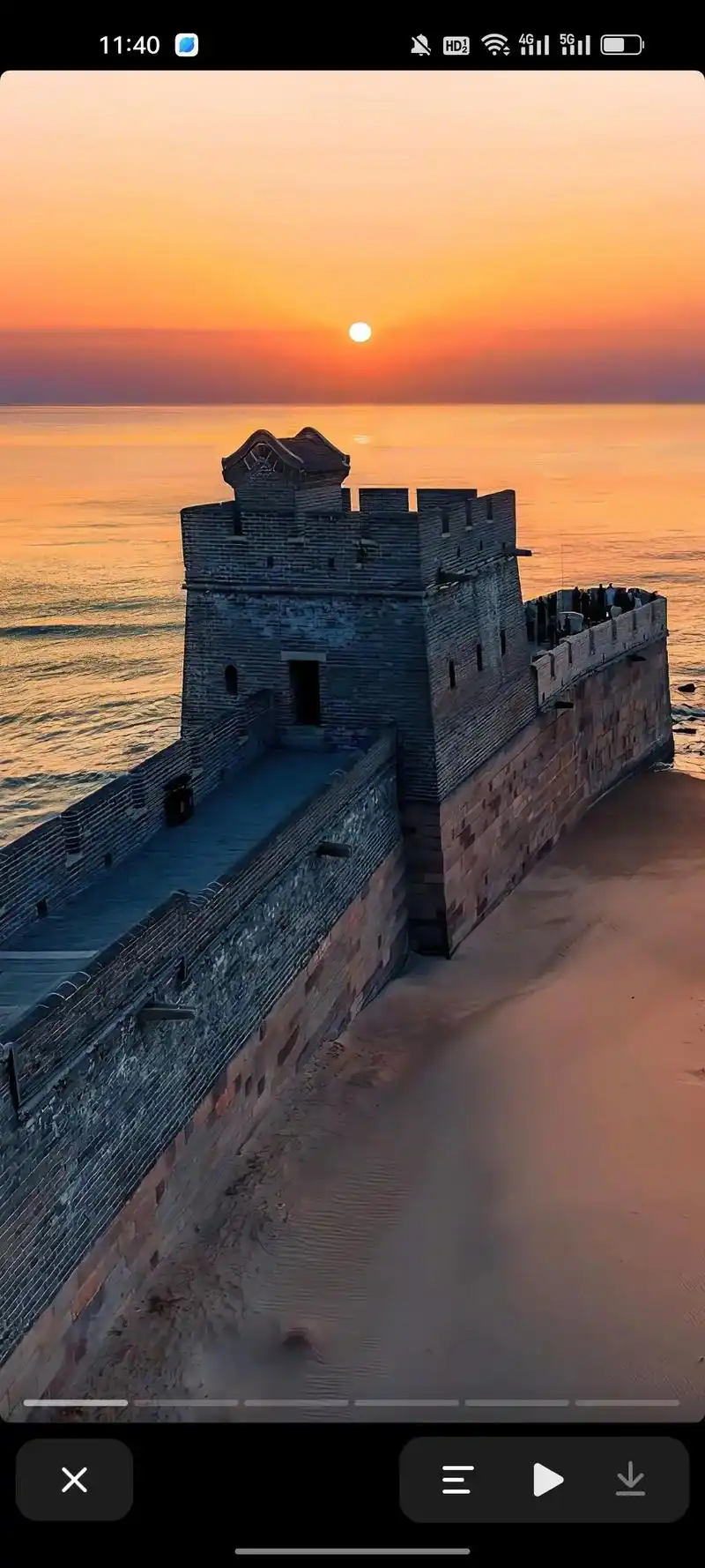 山海关老龙头,位于河北省秦皇岛市山海关区,是万里长城的东部起点