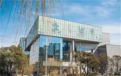 扬州文化艺术学校校园环境怎么样学校图片