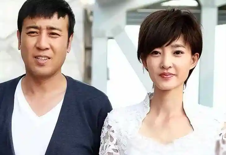 藏多年终揭秘:于和伟妻子身份曝光,贤妻旺三代引热议_宋林静_成功