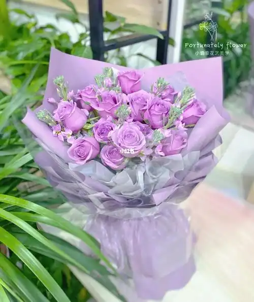 我双手合十的原望里永远有你#紫玫瑰花束  #南昌花店  #小确幸花店