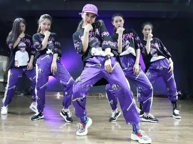 成都dancinghouse街舞爵士舞成人舞蹈体验课免费抢