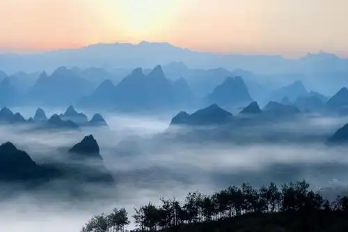 近日,湖南宁远4a级自然风景区九嶷山自然风景区展开了"首席体验官"