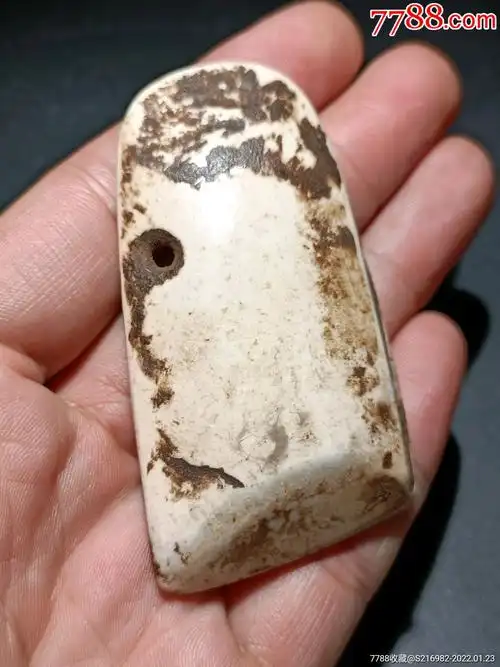 高古玉天然鸡骨白生坑玉斧