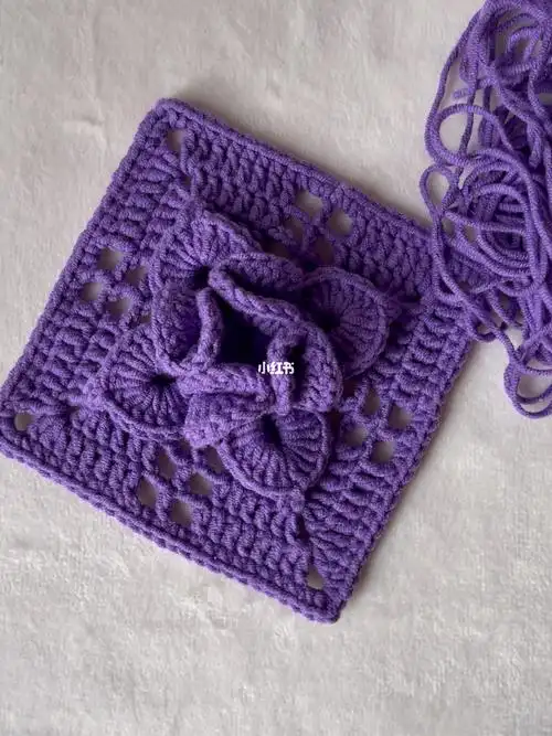 钩织简单的抱枕单元花片