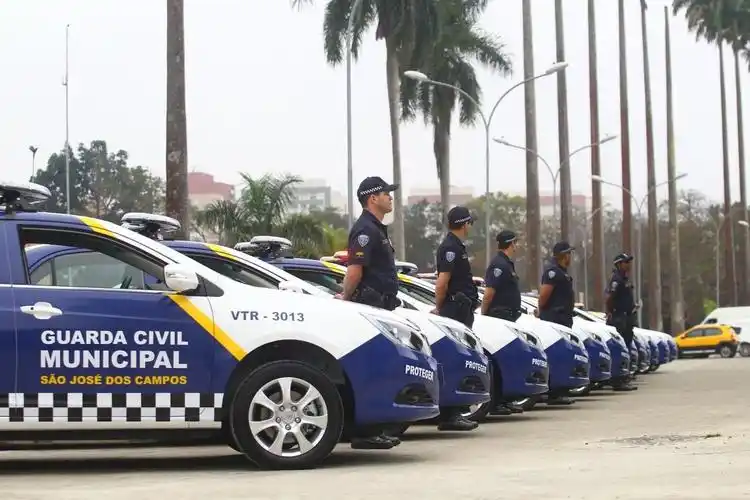 巴西最大规模比亚迪纯电动警卫车队正式起航