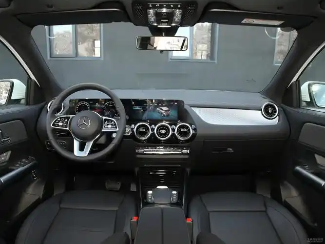 奔驰gla自动档落地价多少