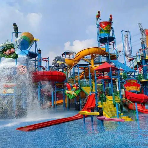 夏天第一浪快去和小姐妹冲起来 93 97第一次和姐妹去水上乐园在