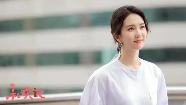 从《云襄传》到《承欢记》古装温婉现代装美艳,出场吸睛让人难忘|杨紫