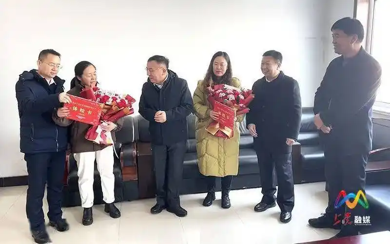 区领导侯立峰,郭建勇,张五清一行先后走访慰问了西池乡西池村困难群众