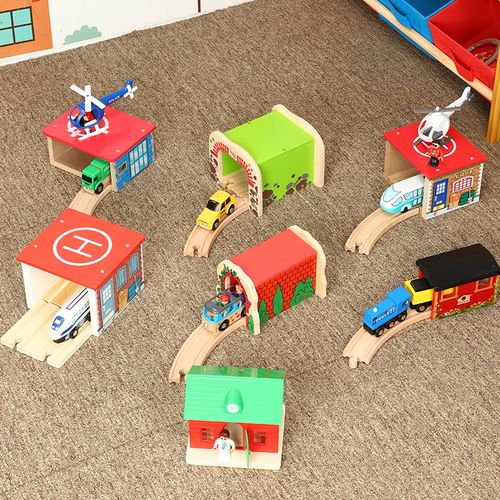 木制火车场景轨道配件兼容勒酷米兔brio小火车积木丰富场景飞机坪