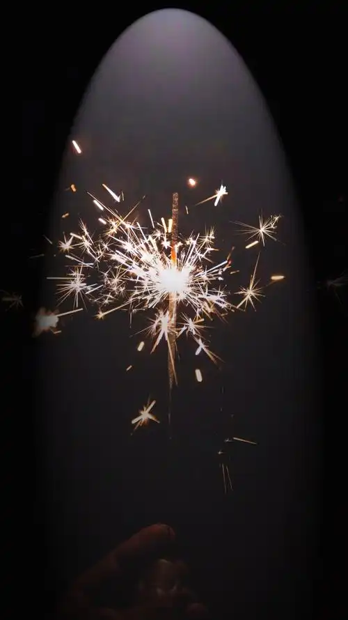 有哪些适合小米手环5好看的表盘壁纸