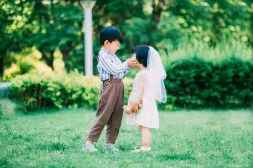 兄妹之间的亲情短句朋友圈形容兄妹情深的句子